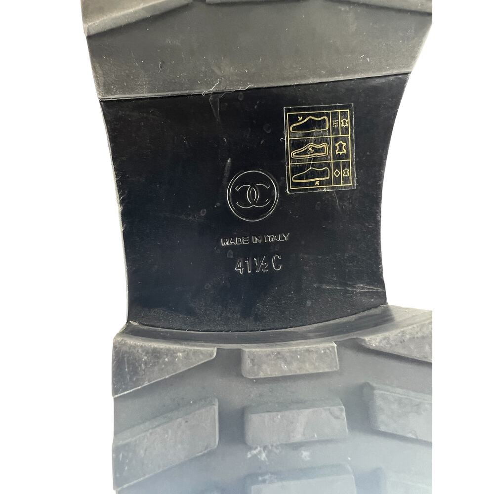 Chanel 2019 Tweed Interlocking CC Logo Cap Toe Combat Boots - Picture 15 of 16